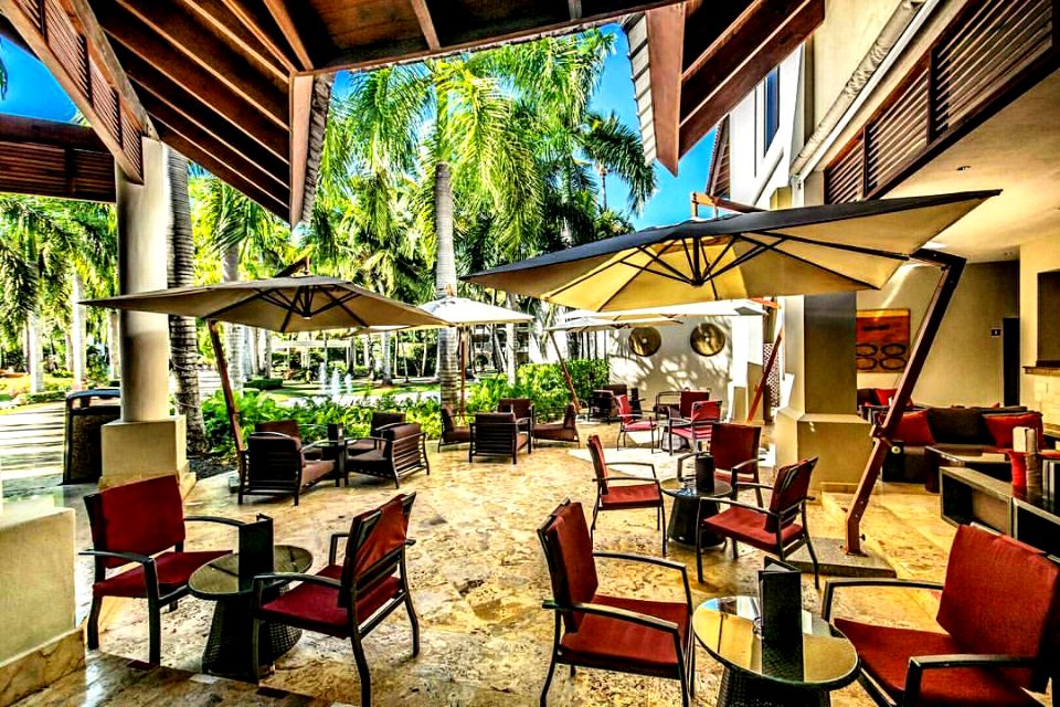 #Wish we could be back here in #puntacana #Dominican . Sure miss the #resort #life lol 😎 #yyc #calgary #summer #travel #vacation #realtor