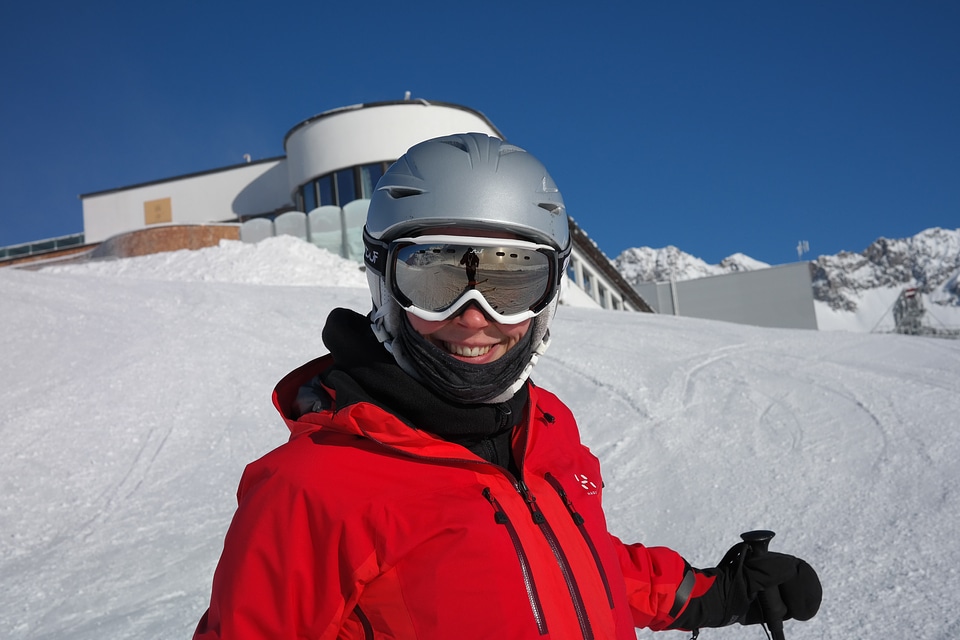 Ski snow cold