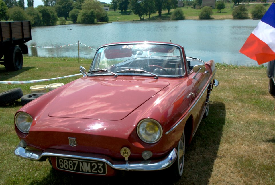 Another Renault Caravelle?