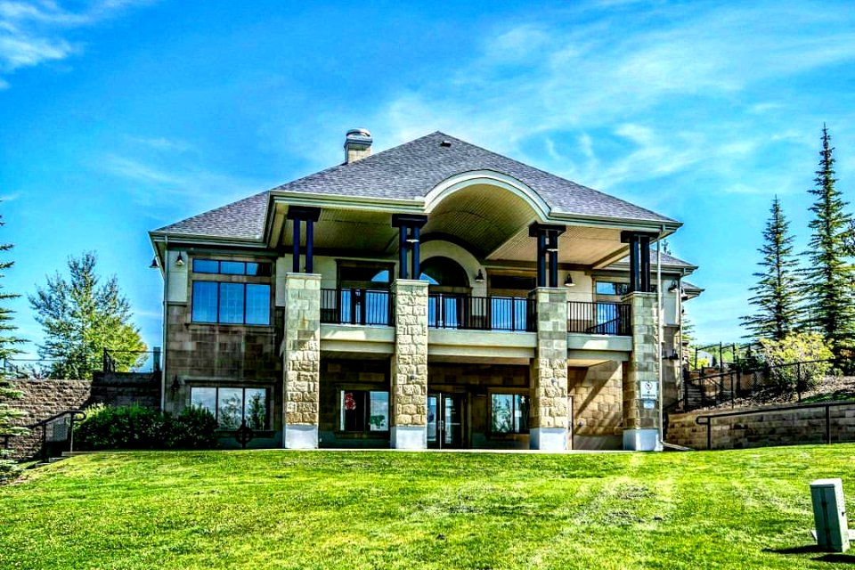 Always #beautiful #crestmontyyc  #yyc #calgary #realtor #photography #calgaryrealestate #yycre #architecture #dslr #summer