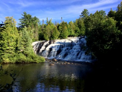 Bond Falls