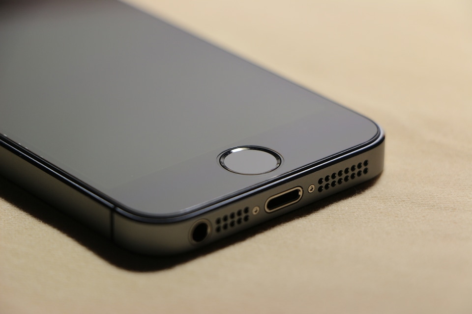 5s apple phone static photos