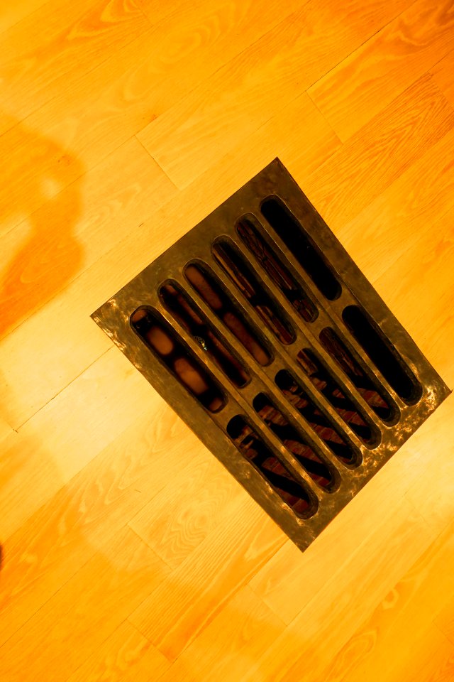 THERE'S A BODY DOWN THERE