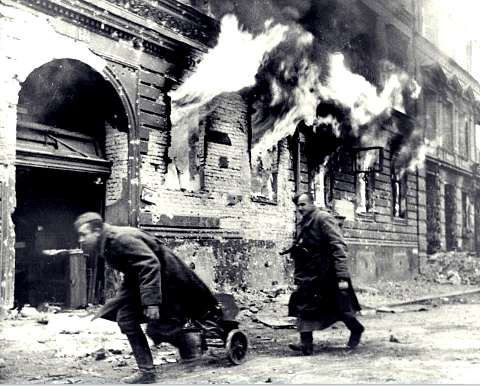 1945 - Primeras incursiones soviéticas en Berlín