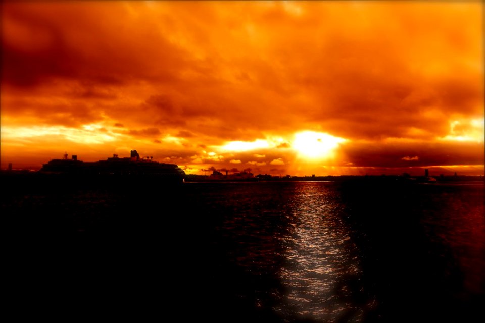 Albert Docks sunset