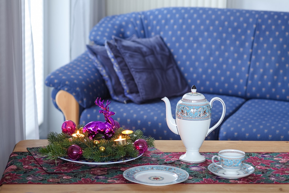Wedgwood violet before christmas