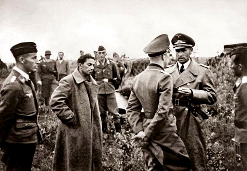 Yakov Dzhugashvili, el hijo de Stalin, capturado por los alemanes