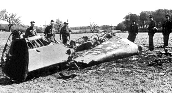 Restos del avión con el que Rudolf Hess voló al Reino Unido