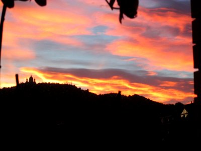 IL CIELO SOPRA IL QUARTIERE. (di Norberto LaPorte)