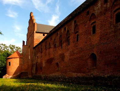 Замок в Барчианах  (пол. Barciany; нем.Barten)