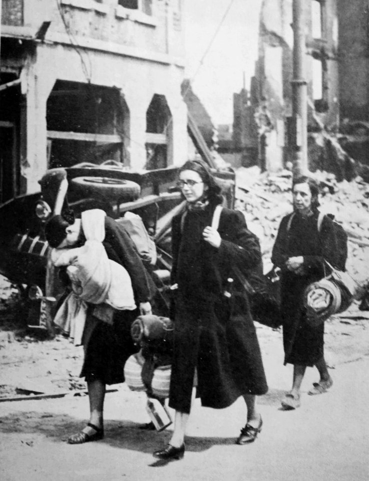 1940 - Evacuación de Louvain en Bélgica