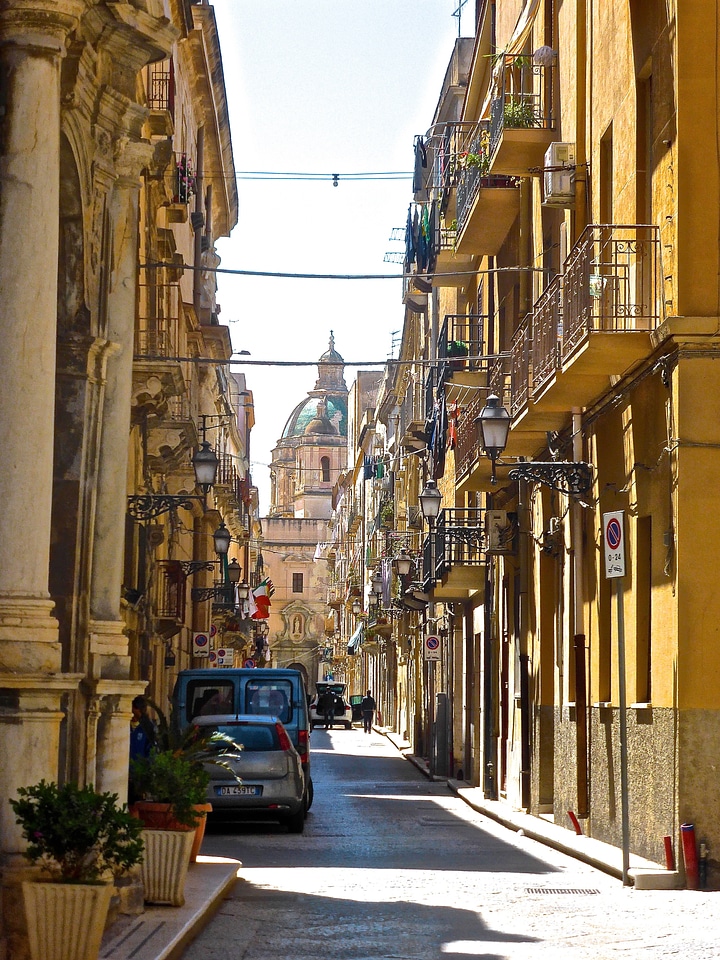 Side street mediterranean sicily