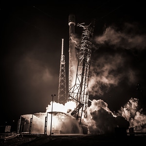 Rocket flight spacex