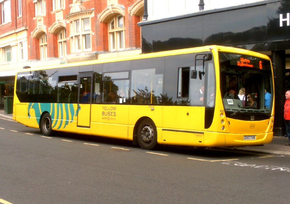 dx57tvw yellow buses at bournemouth 11th september 2014