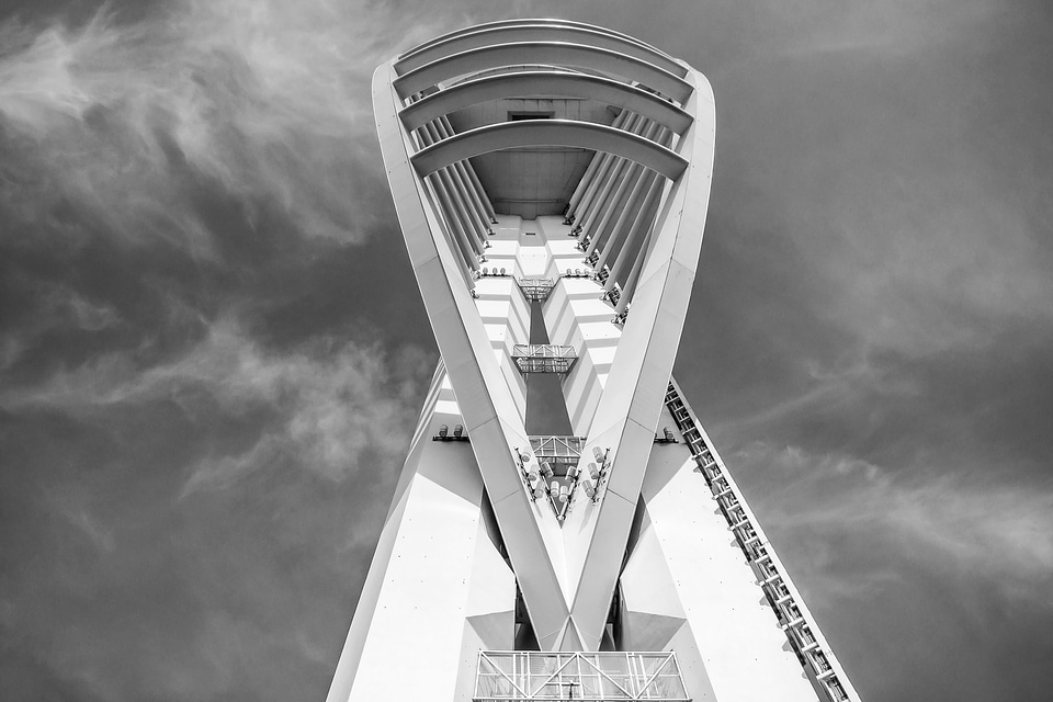 Portsmouth spinakker tower building