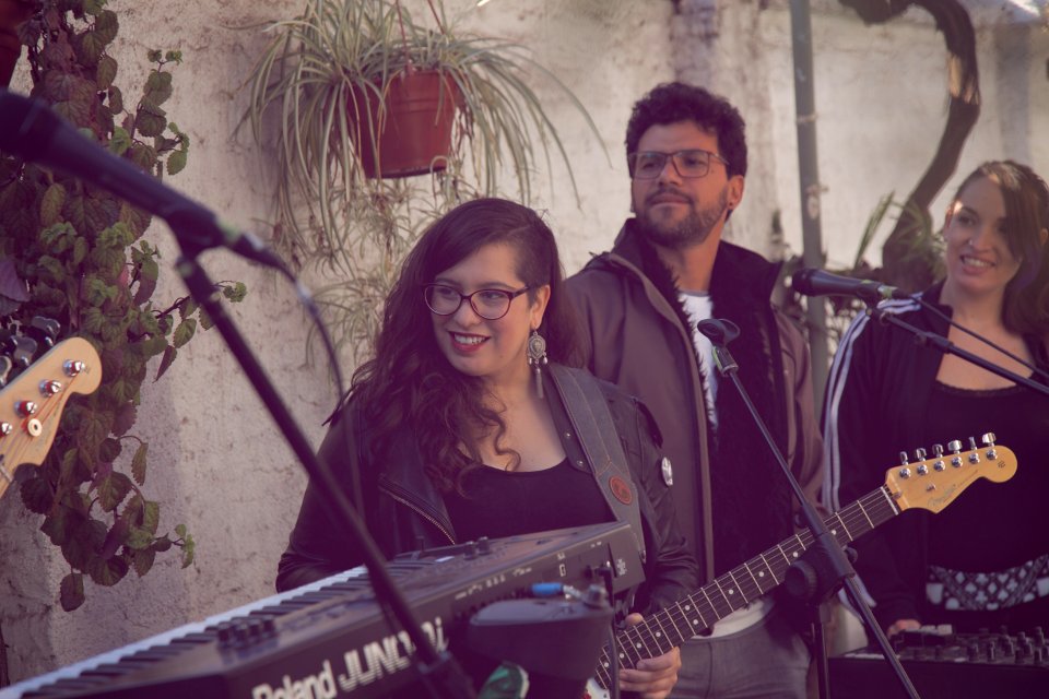 Manu Sija + Amanitas