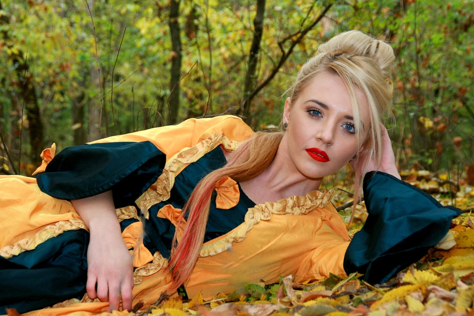 Autumn leaves yellow