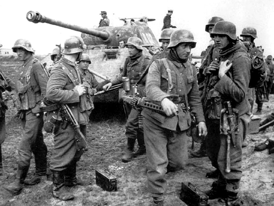1942 - WAFFEN-SS en la URSS
