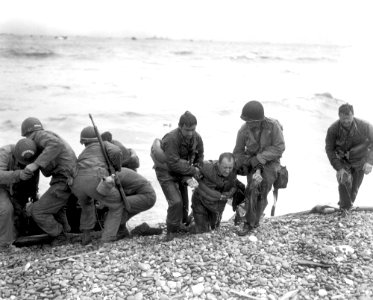 Junio 6, 1944, fuerzas aliadas ingresan a Normandía, Francia