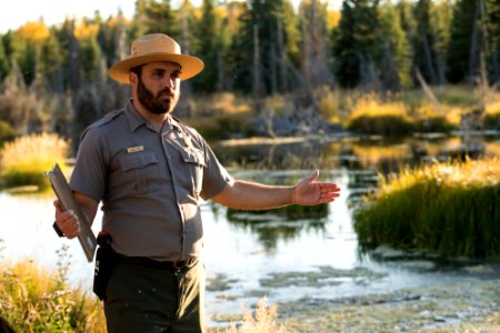 Ranger Robert Wildlife Caravan Fall Program