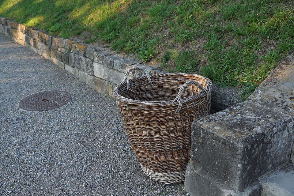 Grey collect garbage