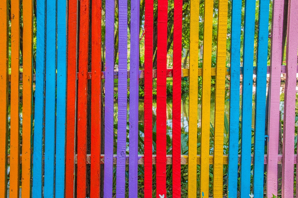 The wooden walls colors strip the color