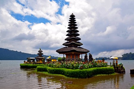 Water temple, Bali photo