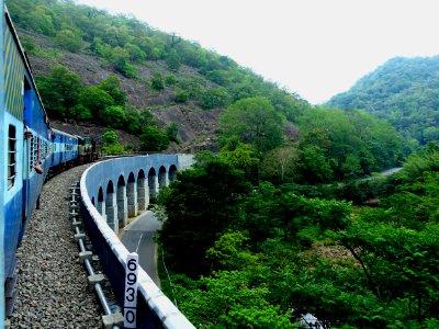 പതിമൂന്നു കണ്ണറ പാലം/pathimoonnu Kannara Bridge/ 13 arch rail bridge @Kollam- Shenkottai Railway,Kerala.