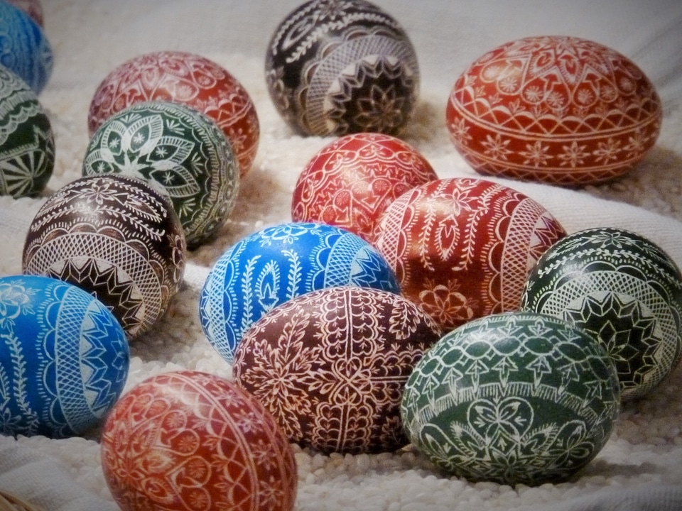 Painted customs easter egg painting
