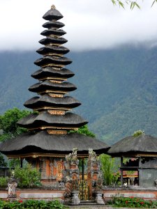Pura Ulun water temple, Bali, Indonesia photo