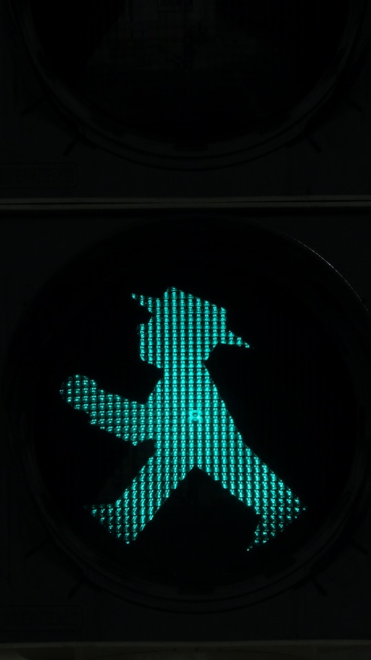 Traffic signal green males