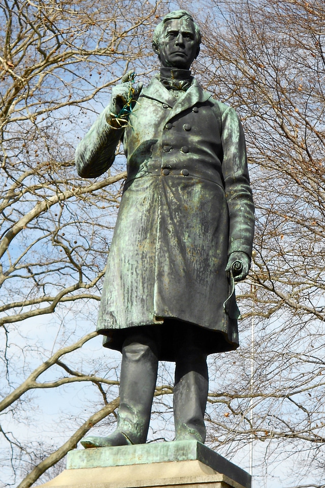 Philadelphia statue figure