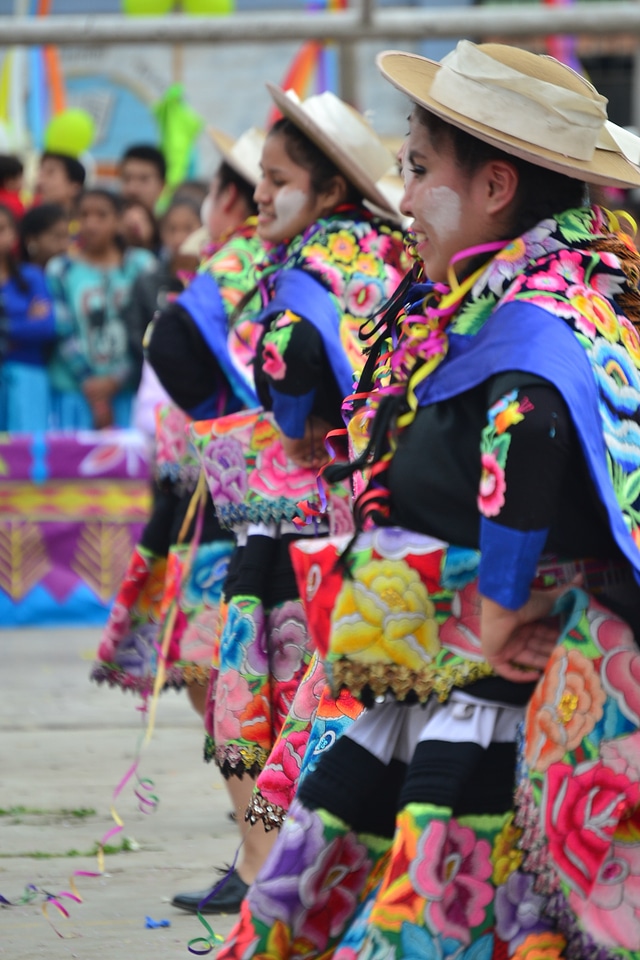 Peru colors tradition