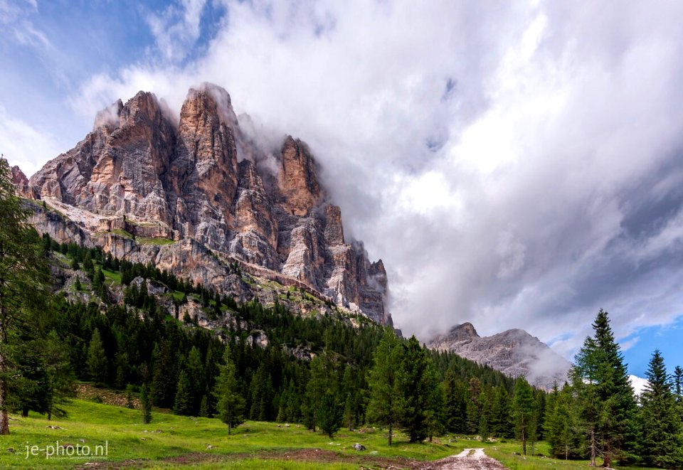 Nice place for a walk, Dolomiti