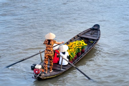 River life scenes, South Vietnam (3) photo