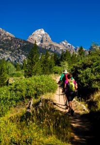 Visitors hiking to Taggart Lake