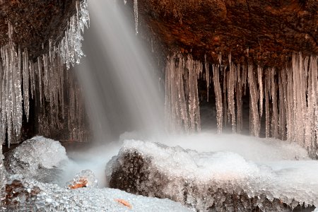 Stream of frozen hope r mor details www.freestock.ca photo