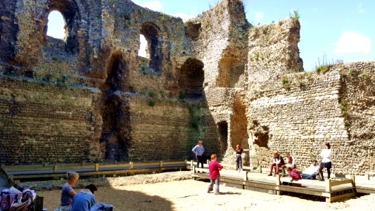 Canterbury Norman Castle photo