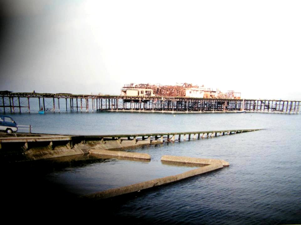central pier burnt down2