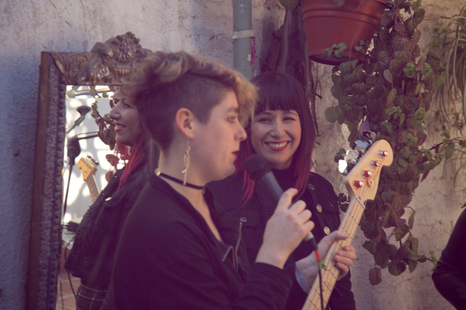 Manu Sija + Amanitas