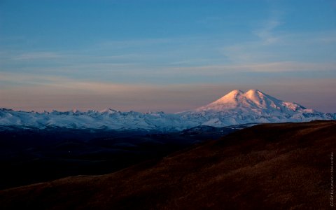 Morning Elbrus photo