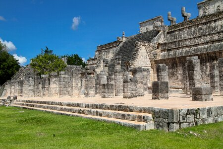 The mayans the aztecs archeology