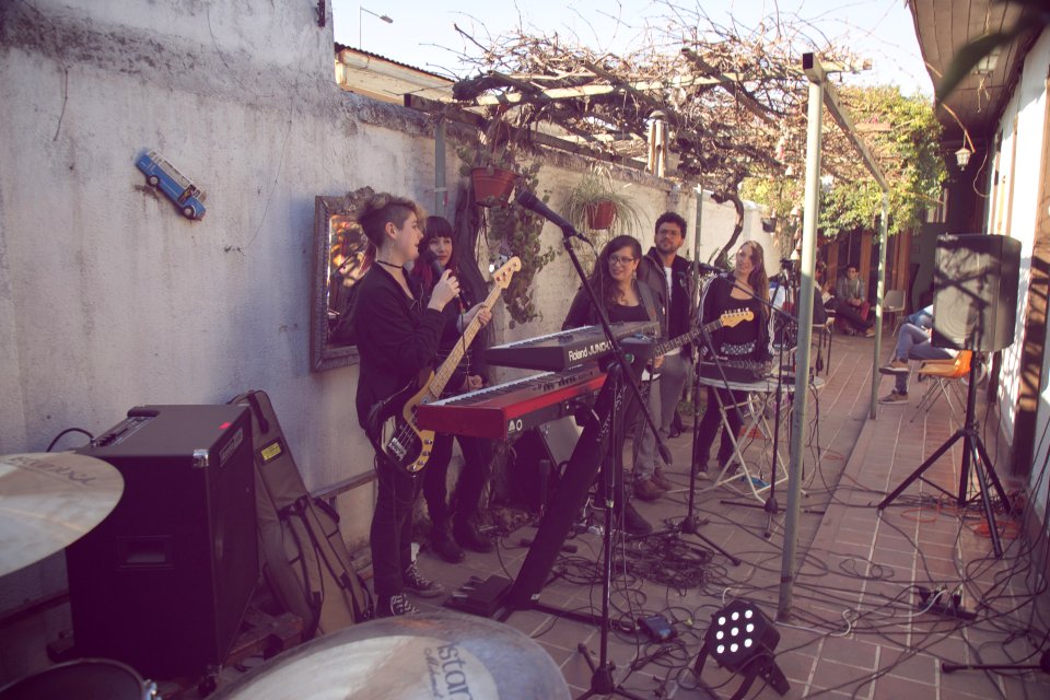 Manu Sija + Amanitas
