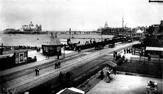Morecambe central pier misc2053
