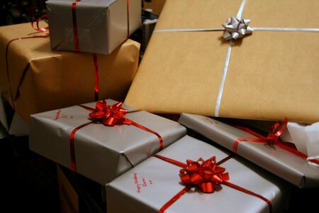 Bows ribbons gifts