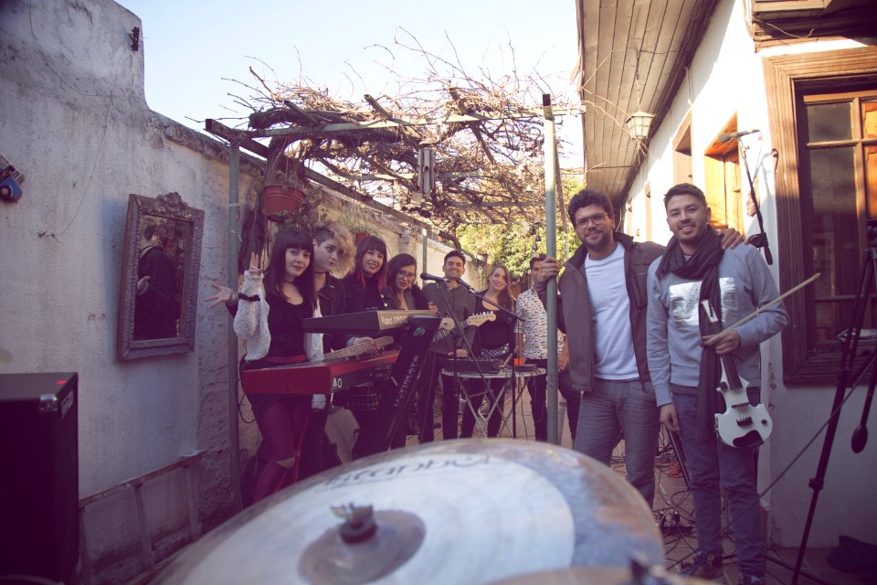 Manu Sija + Amanitas