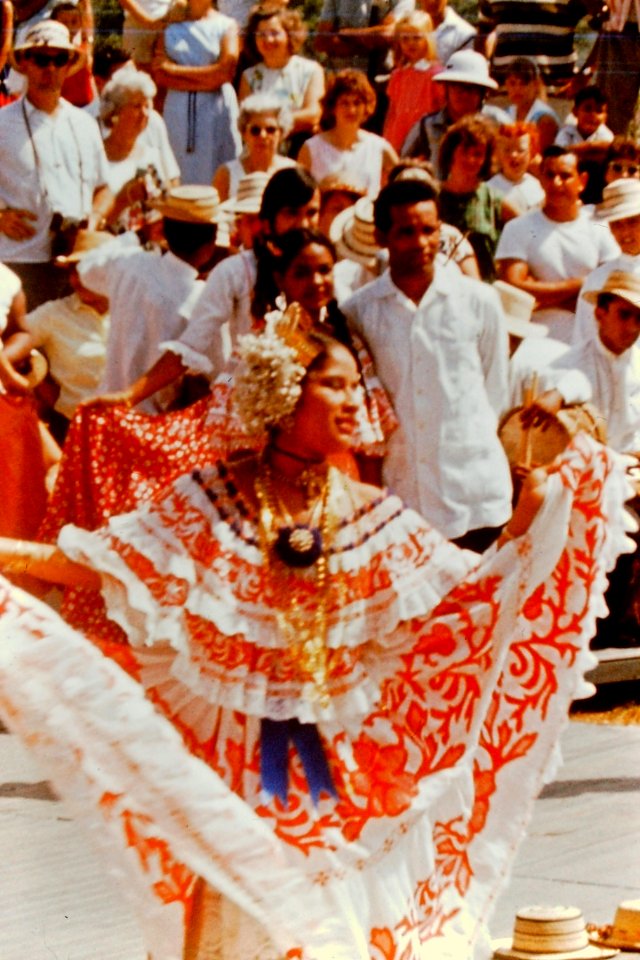 Panamanian national costume