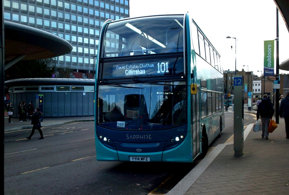 yy14wfz, sapphire bus at the chatham bus station, on route 101, (taken on the 30th of january 2016))