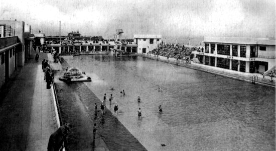 1938-super-swimming-stadium