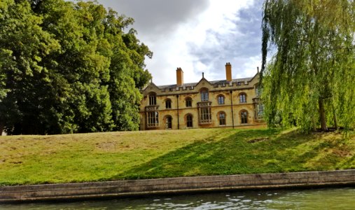 Cambridge, a view from a punt